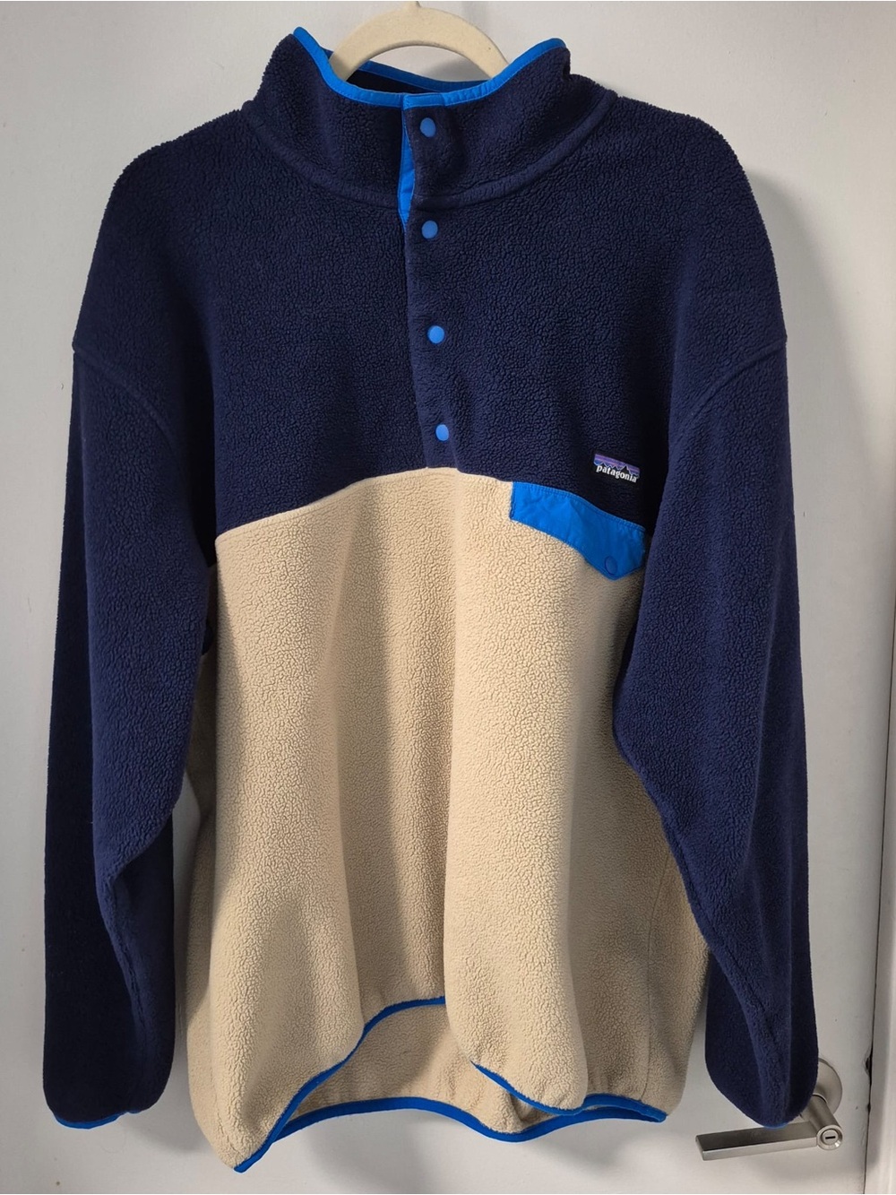 Patagonia Men’s Navy and Cream Snap-T Fleece Pullover with Bright Blue Trim